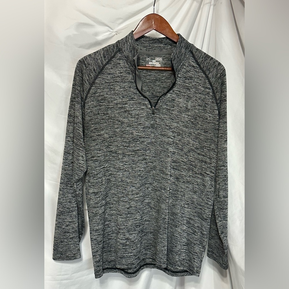 Under Amour Men’s Loose Fit Heat Gear 1/4 Zip Up Shirt